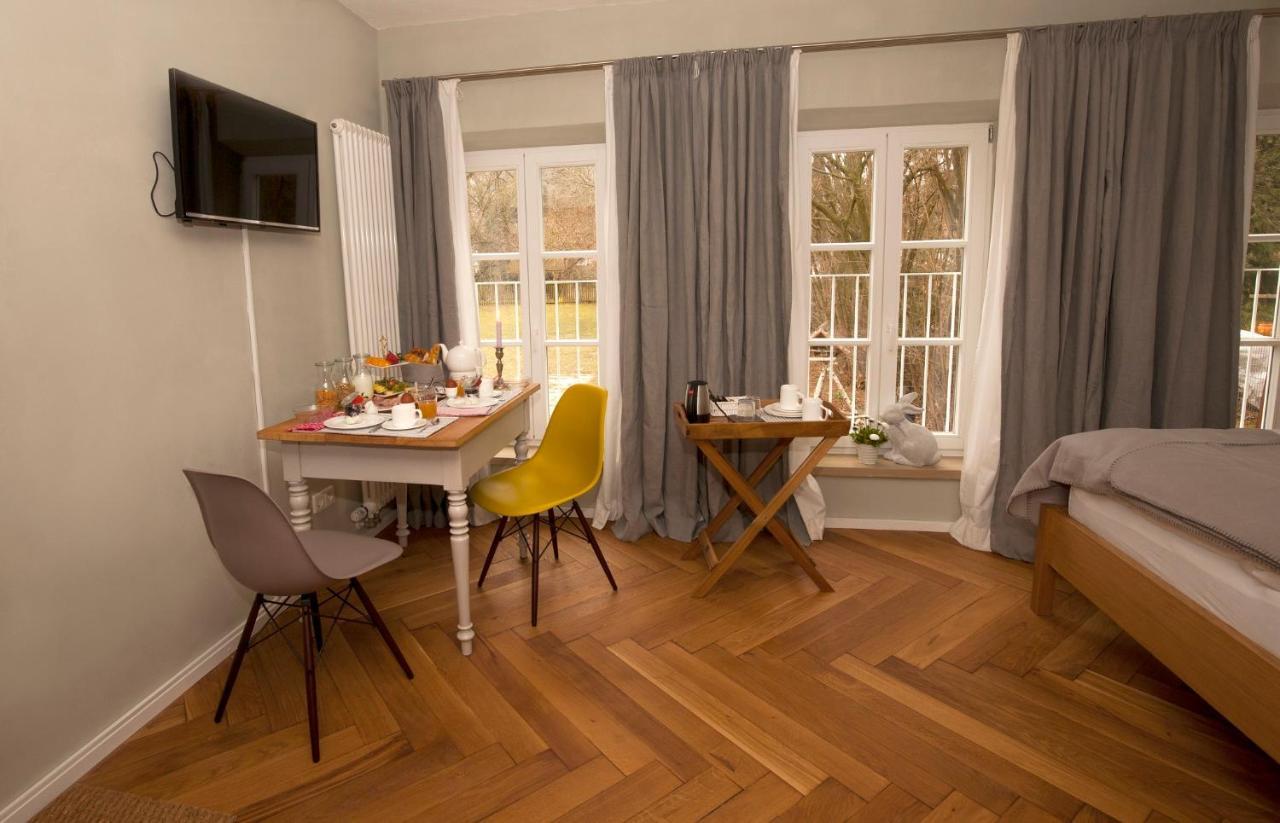Bed And Breakfast Unter Den Linden ネルトリンゲン エクステリア 写真